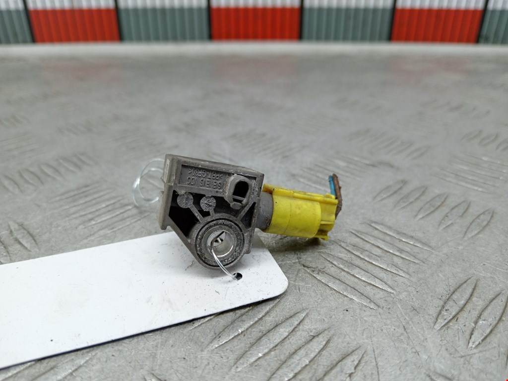 Датчик AIR BAG (подушек безопасности) MERCEDES-BENZ C-Class C-klasse W204 2007-2015