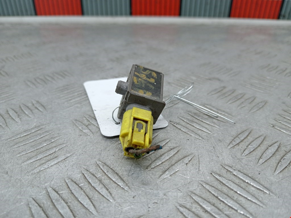 Датчик AIR BAG (подушек безопасности) MERCEDES-BENZ C-Class C-klasse W204 2007-2015