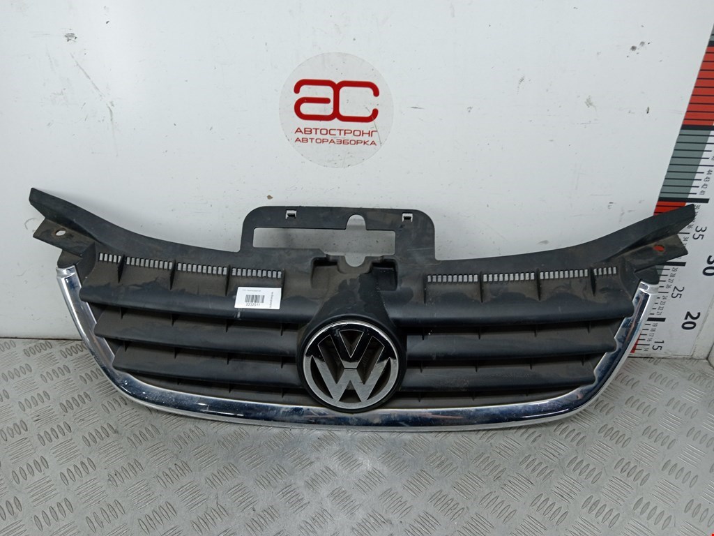 Решетка радиатора VOLKSWAGEN Touran 2003-2010