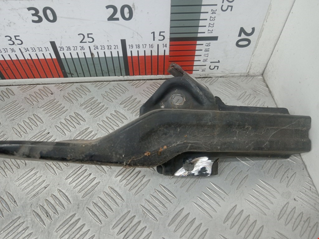 Усилитель переднего бампера (передний) VOLKSWAGEN Touran 2003-2010