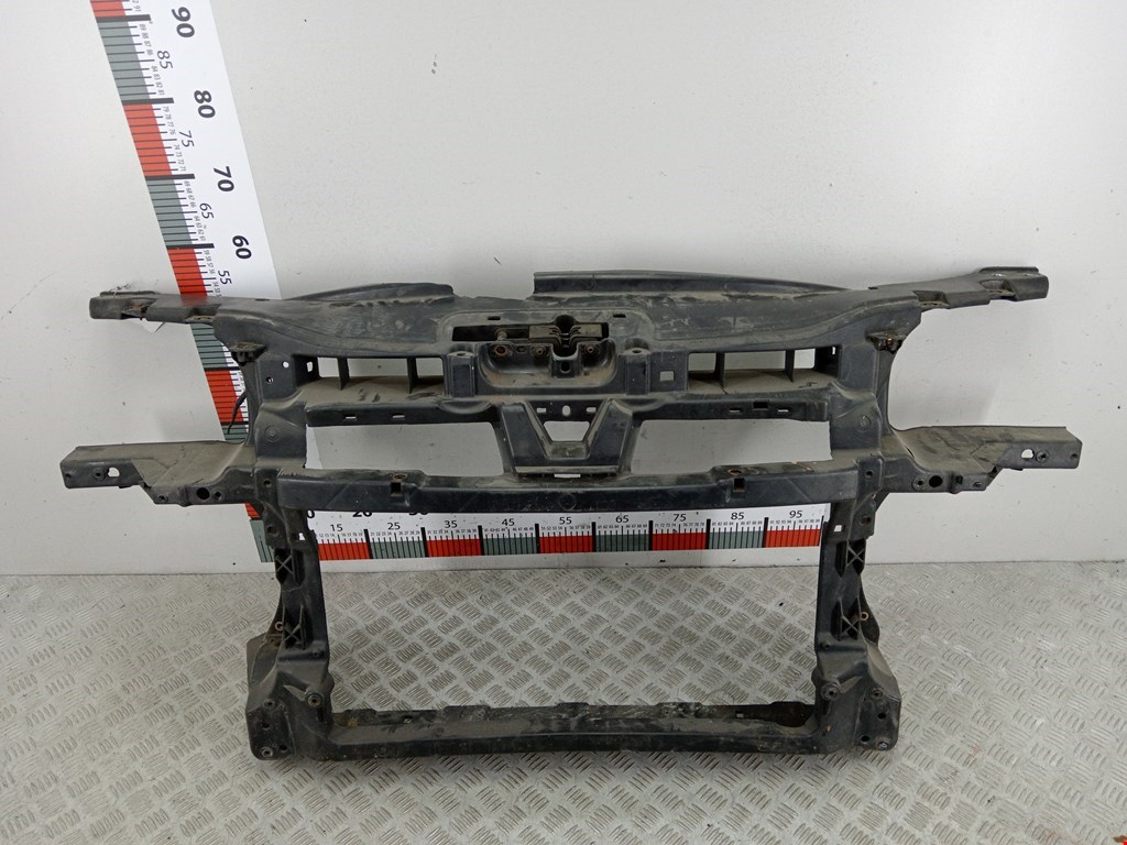 Панель передняя (передняя монтажная панель рамка передняя телевизор) Volkswagen Touran 1 (2003-2015)