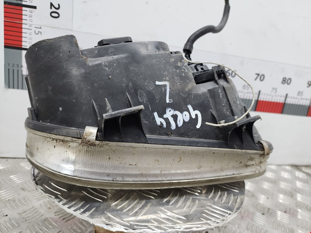 Фара левая VOLKSWAGEN Golf IV 1997-2003