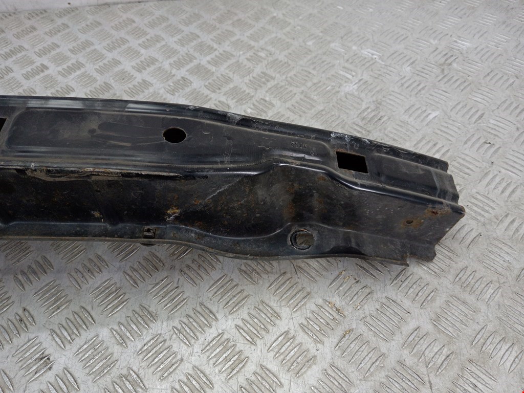 Усилитель переднего бампера (передний) OPEL Omega B 1994-2004