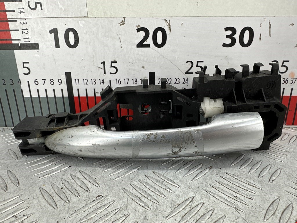 Ручка двери передней наружная правая RENAULT Megane II 2002-2009