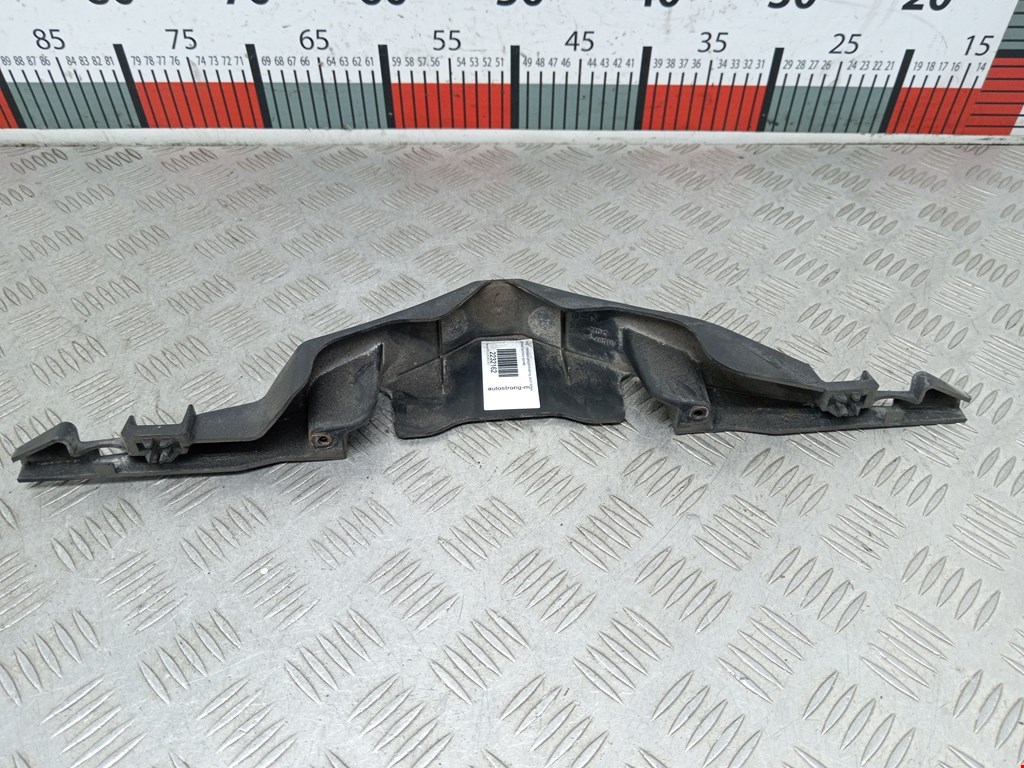 Накладка декоративная под капот (кожух замка капота и прочие) Lexus RX 2 (XU30) (2003-2009)