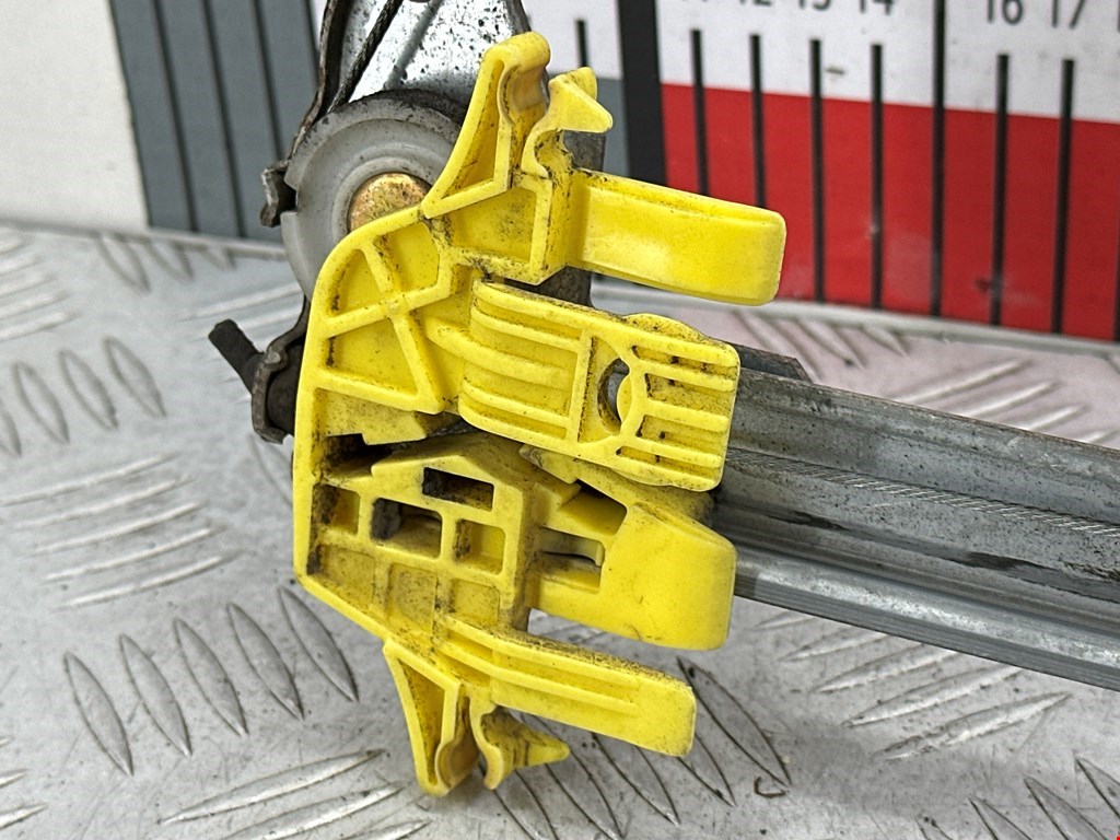 Стеклоподъемник задний левый CITROEN Xsara Picasso 1999-2012