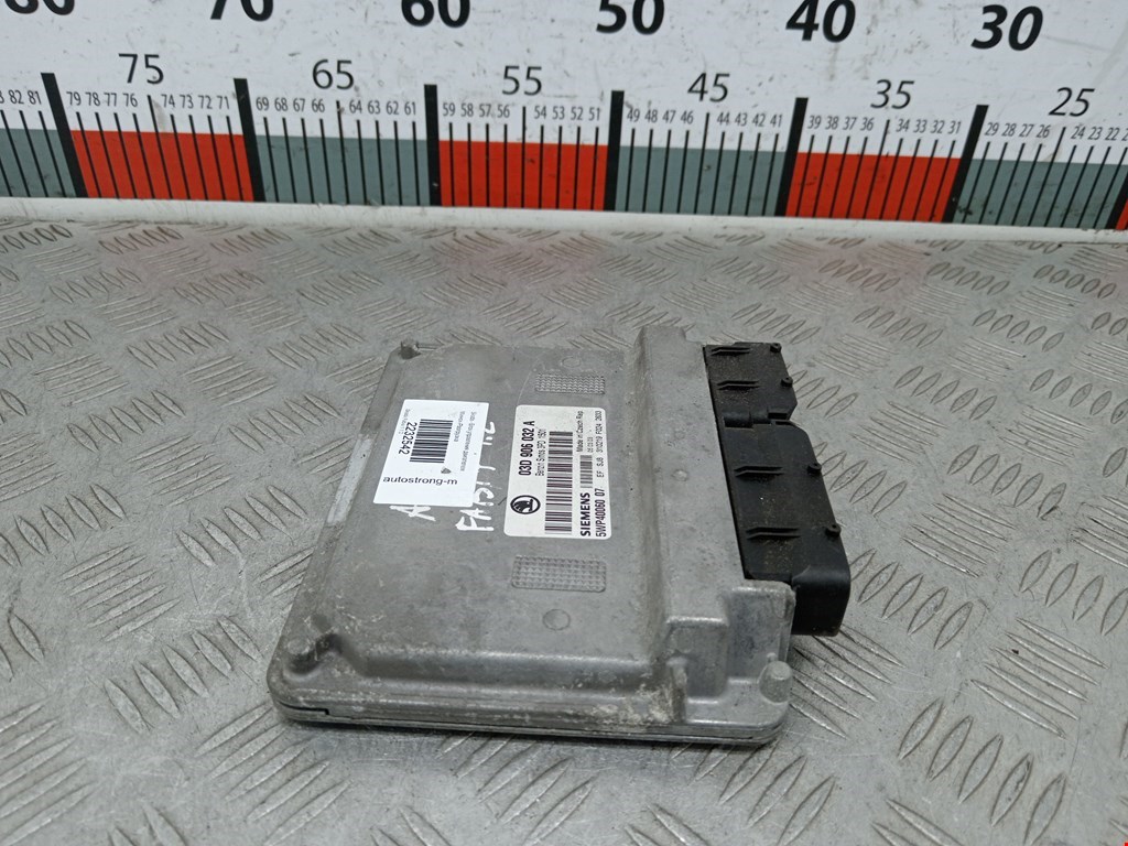 Блок управления двигателя (ЭБУ) SKODA Fabia MK1 1999-2006