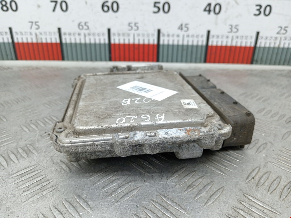 Блок управления двигателя (ЭБУ) OPEL Zafira B 2005-2012