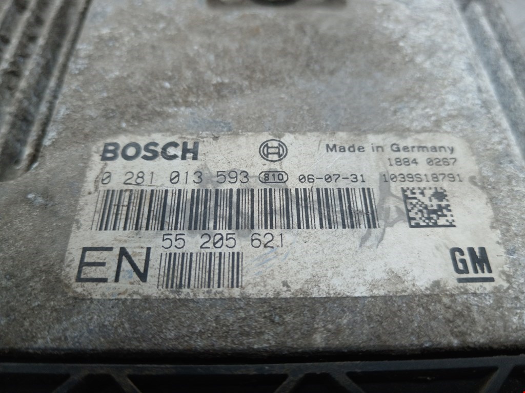 Блок управления двигателя (ЭБУ) OPEL Zafira B 2005-2012