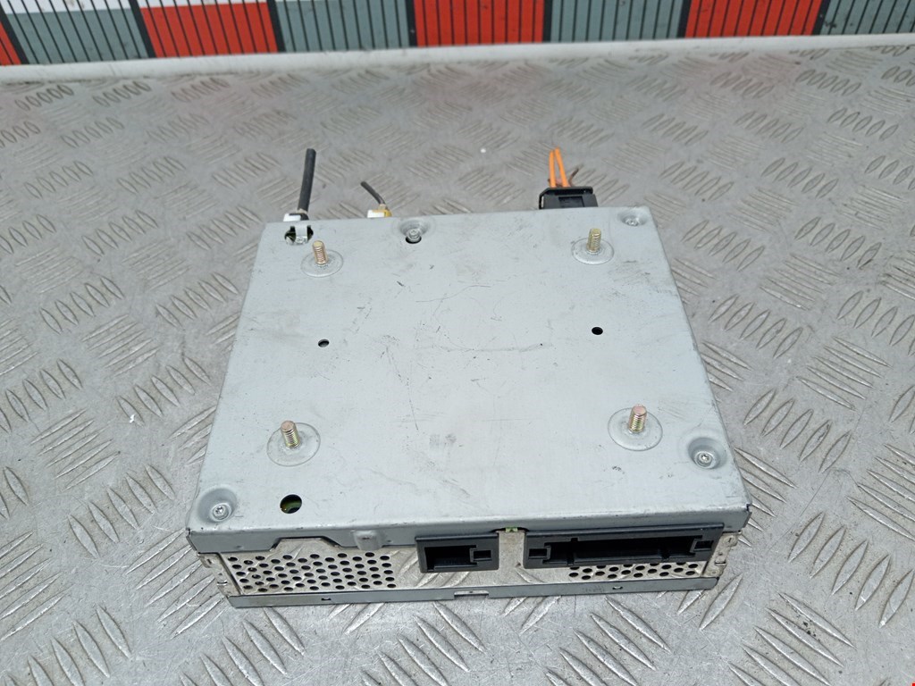 Усилитель акустической системы MERCEDES-BENZ E-Class W211, S211 2002-2009