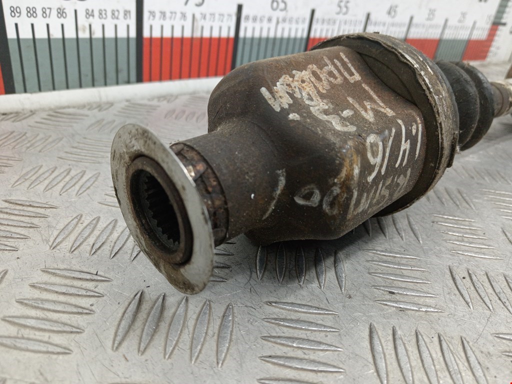 Полуось (привод, приводной вал) передняя правая RENAULT Symbol I 1998-2008