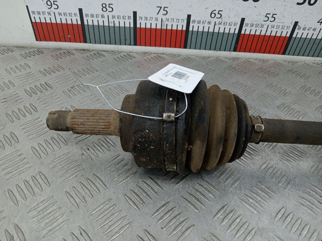 Полуось (привод, приводной вал) передняя левая HONDA Accord VIII 2008-2013