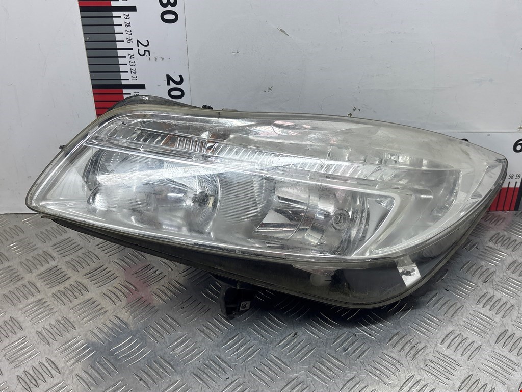 Фара левая OPEL Insignia 2008-2017