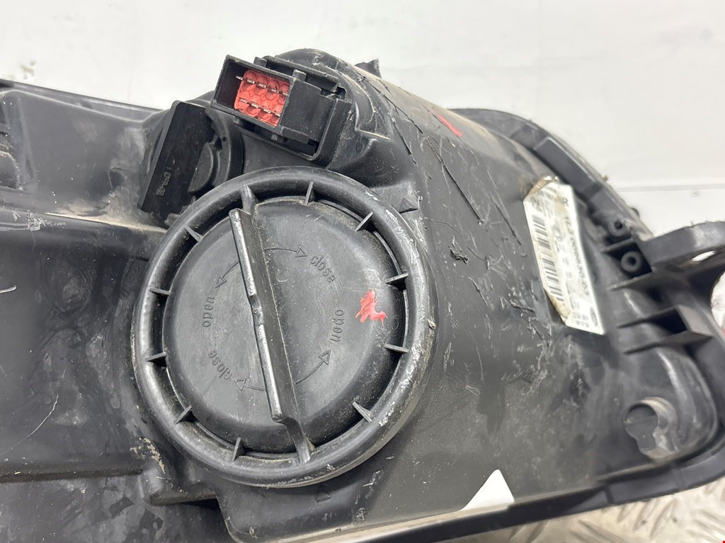 Фара левая OPEL Insignia 2008-2017