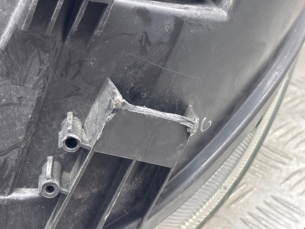 Фара правая MERCEDES-BENZ Sprinter 906 2006-2018