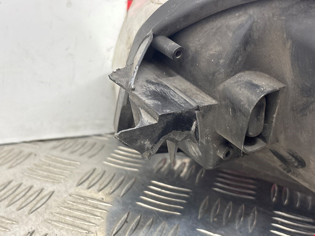 Фара правая CITROEN C4 Picasso 2006-2013