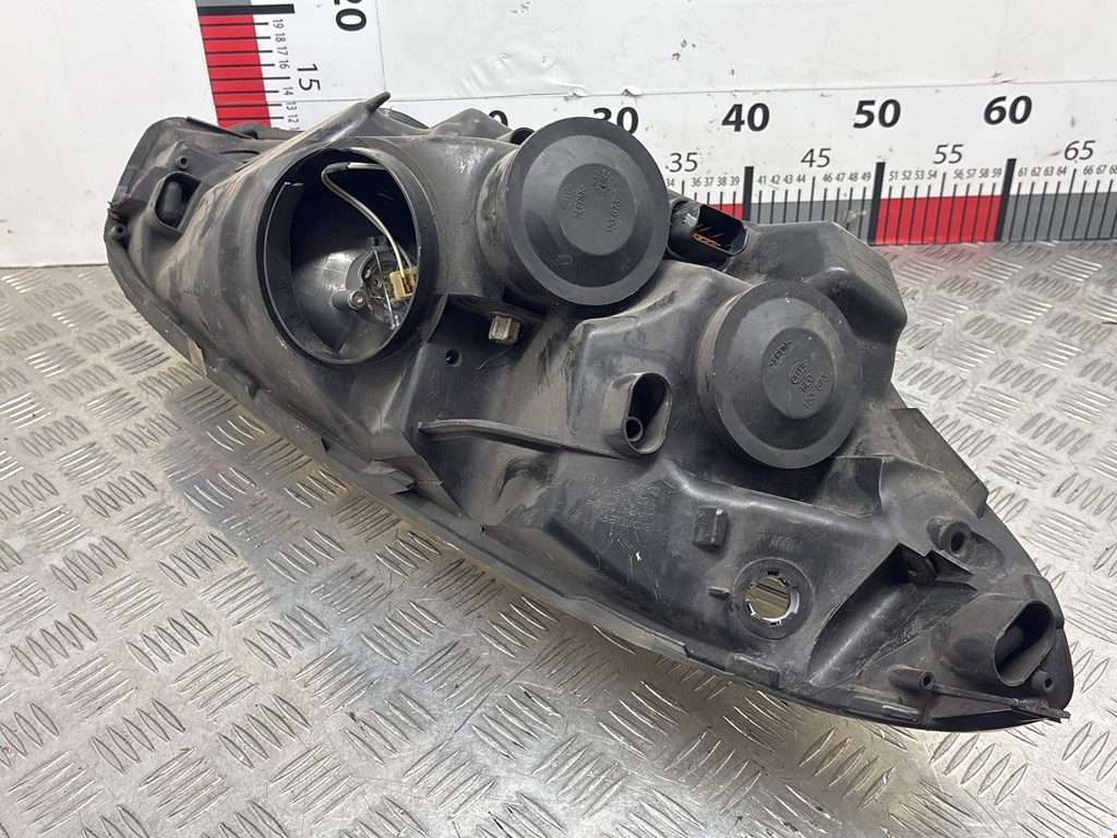 Фара левая CITROEN C4 Picasso 2006-2013