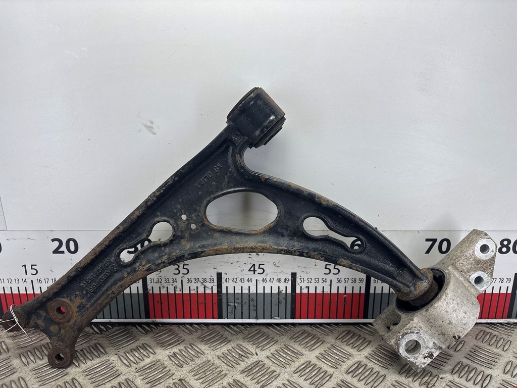 Рычаг передний левый VOLKSWAGEN Touran 2003-2010