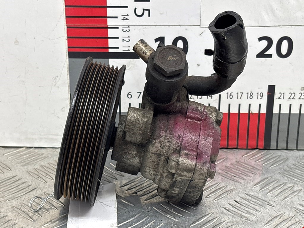 Насос гидроусилителя руля (ГУР) KIA Sorento 2002-2009