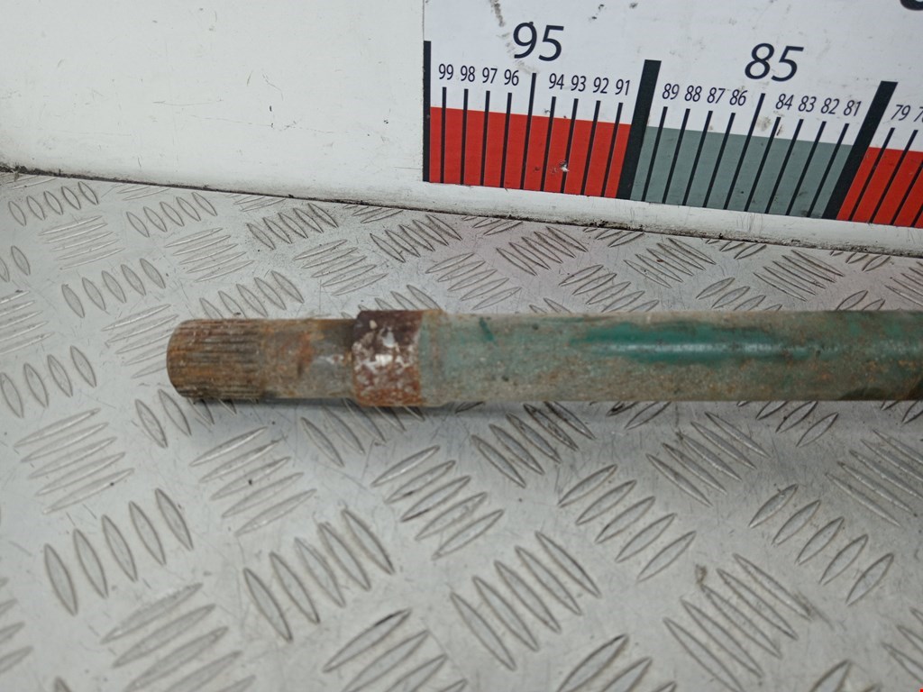 Полуось (привод, приводной вал) передняя правая NISSAN Almera Tino 2000-2006