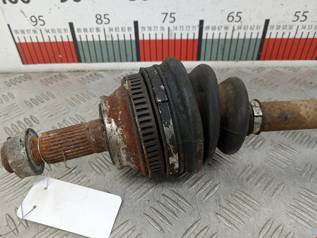 Полуось (привод, приводной вал) передняя правая HONDA Accord VI 1998-2002