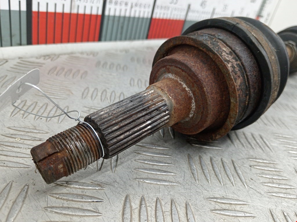 Полуось (привод, приводной вал) передняя левая MAZDA 323 BA 1994-1998