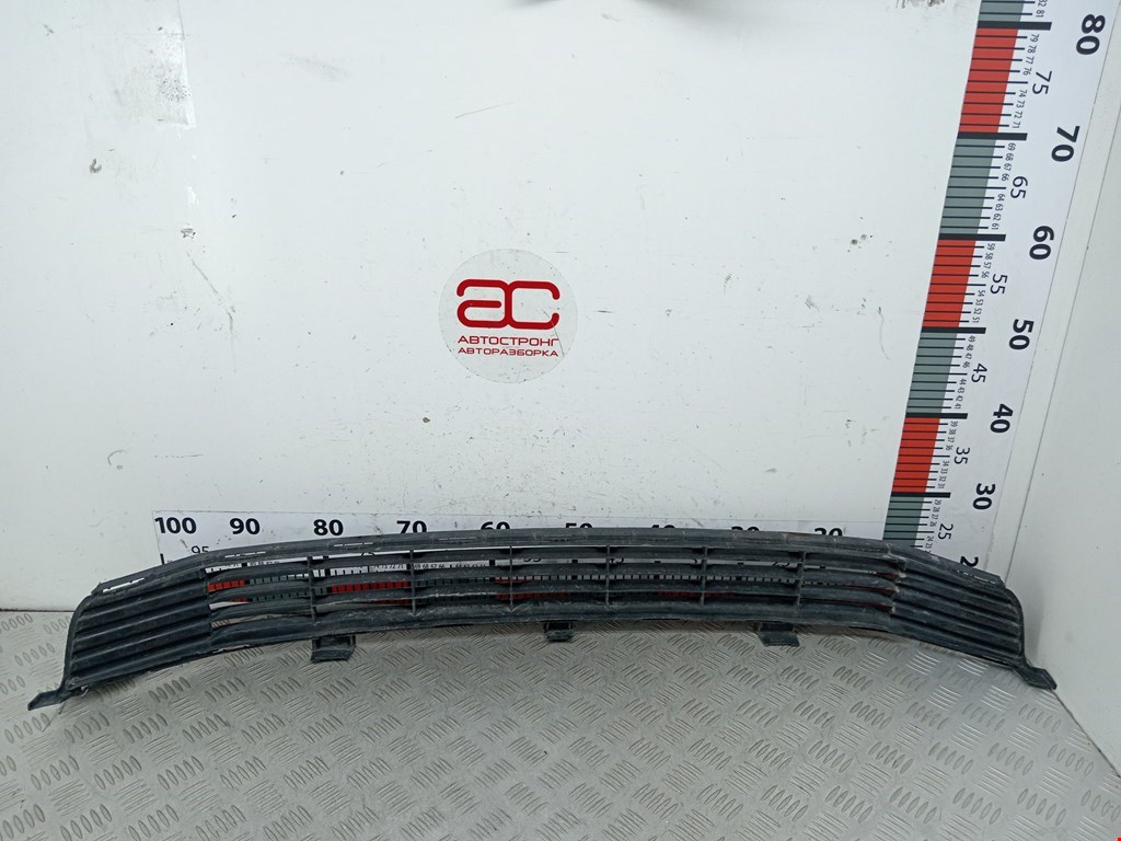 Решетка в бампер TOYOTA Camry XV50 2011-2018