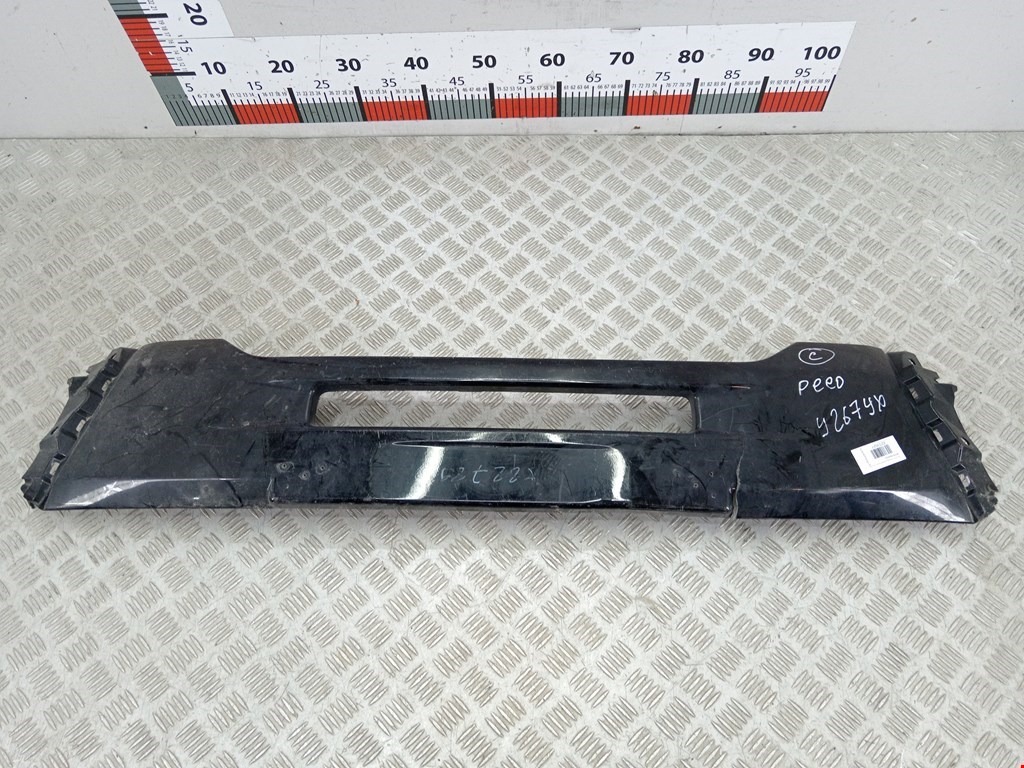 Накладка (молдинг) бампера переднего Mitsubishi Outlander 3 (2012-2023)