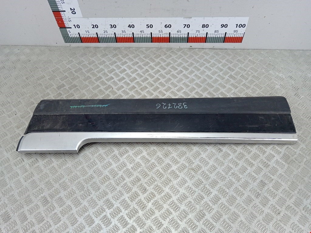 Накладка (молдинг) двери передней правой Land Rover Range Rover 4 (2012-2022)