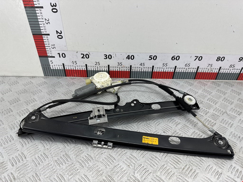 Стеклоподъемник передний правый MERCEDES-BENZ Vaneo 2001-2005