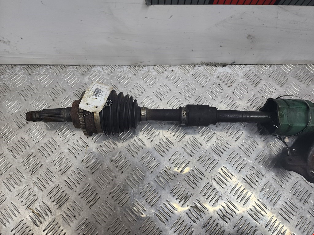 Полуось (привод, приводной вал) передняя правая MAZDA Premacy CP 1999-2004