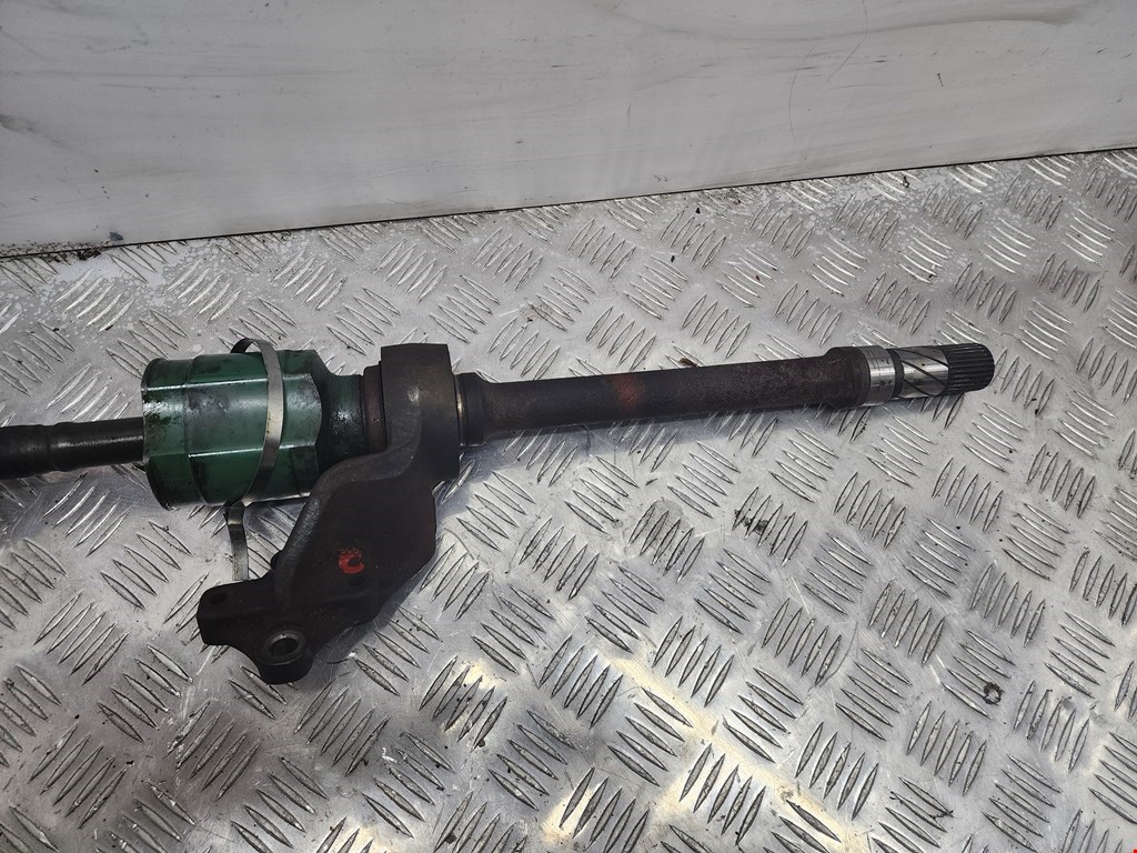 Полуось (привод, приводной вал) передняя правая MAZDA Premacy CP 1999-2004