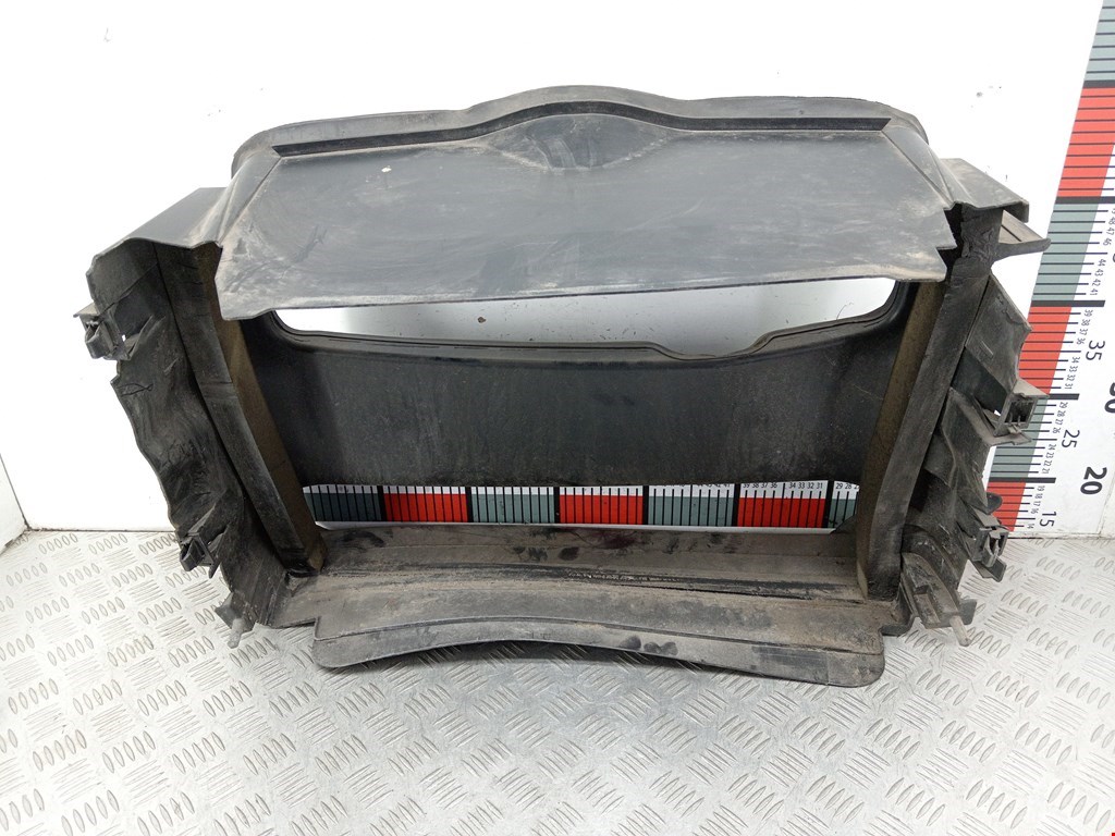 Диффузор (кожух) вентилятора RENAULT Twingo 2014-н.в.