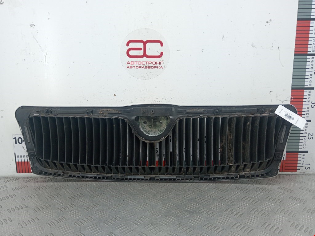 Решетка радиатора SKODA Octavia A5 1Z- 2004-2013