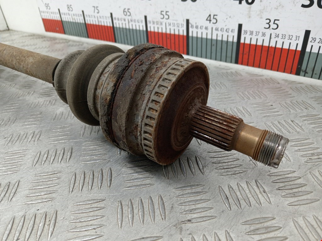 Полуось (привод, приводной вал) задняя правая MERCEDES-BENZ S-Class IV W220 1998-2005