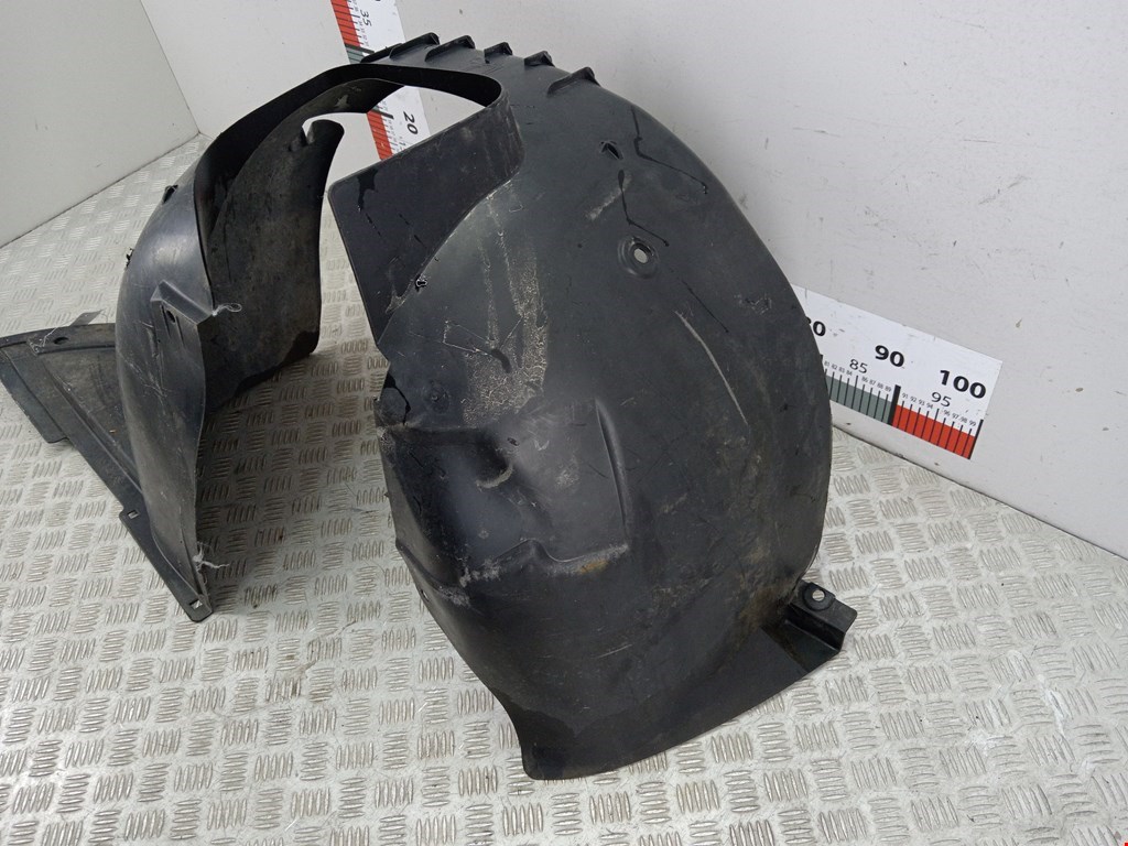 Локер (подкрылок) передний правый PEUGEOT 307 2001-2008