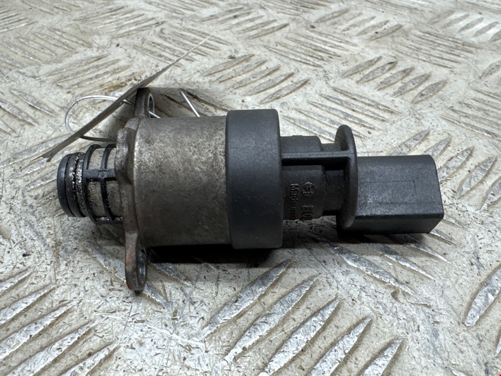 Регулятор давления топлива BMW 1er E81\E87 2004-2011