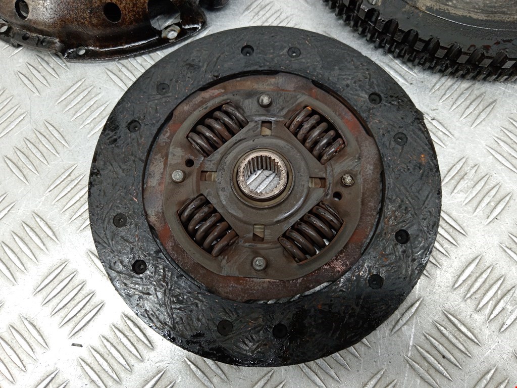 Маховик (демпфер сцепления) RENAULT Scenic II 2003-2010