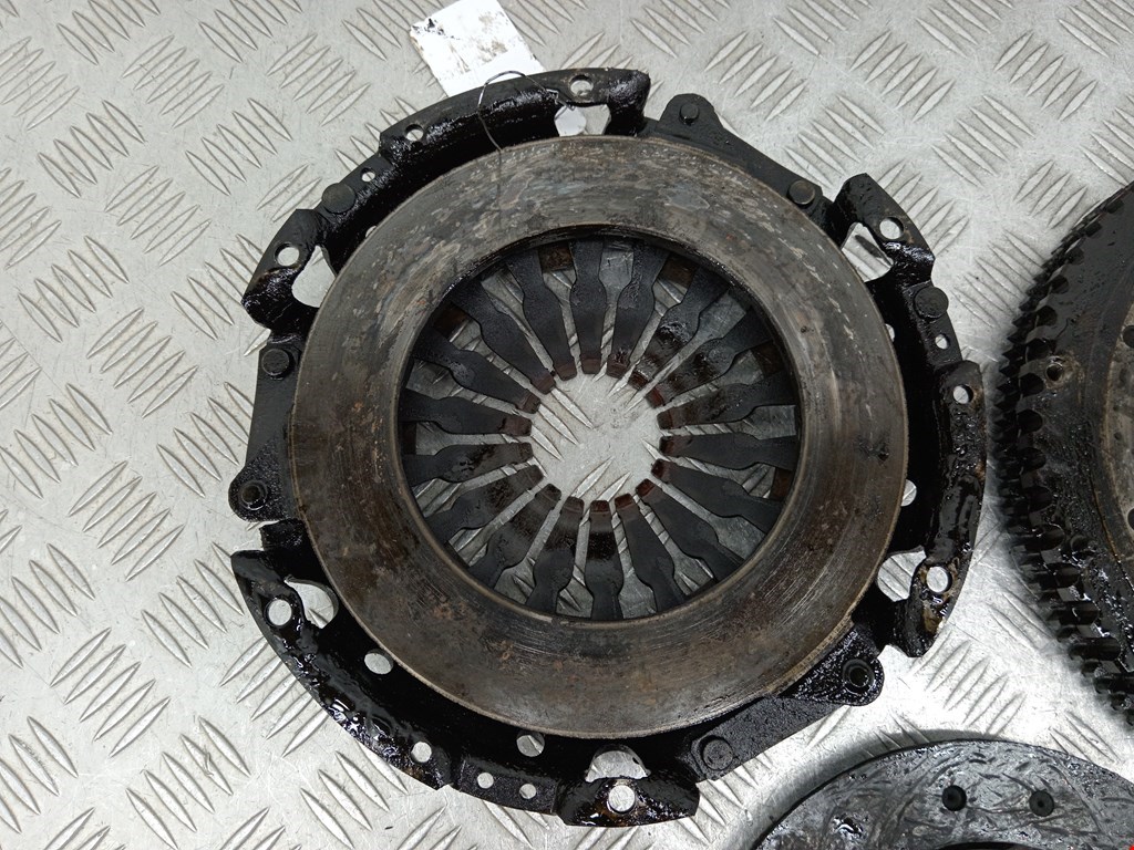 Маховик (демпфер сцепления) RENAULT Scenic II 2003-2010