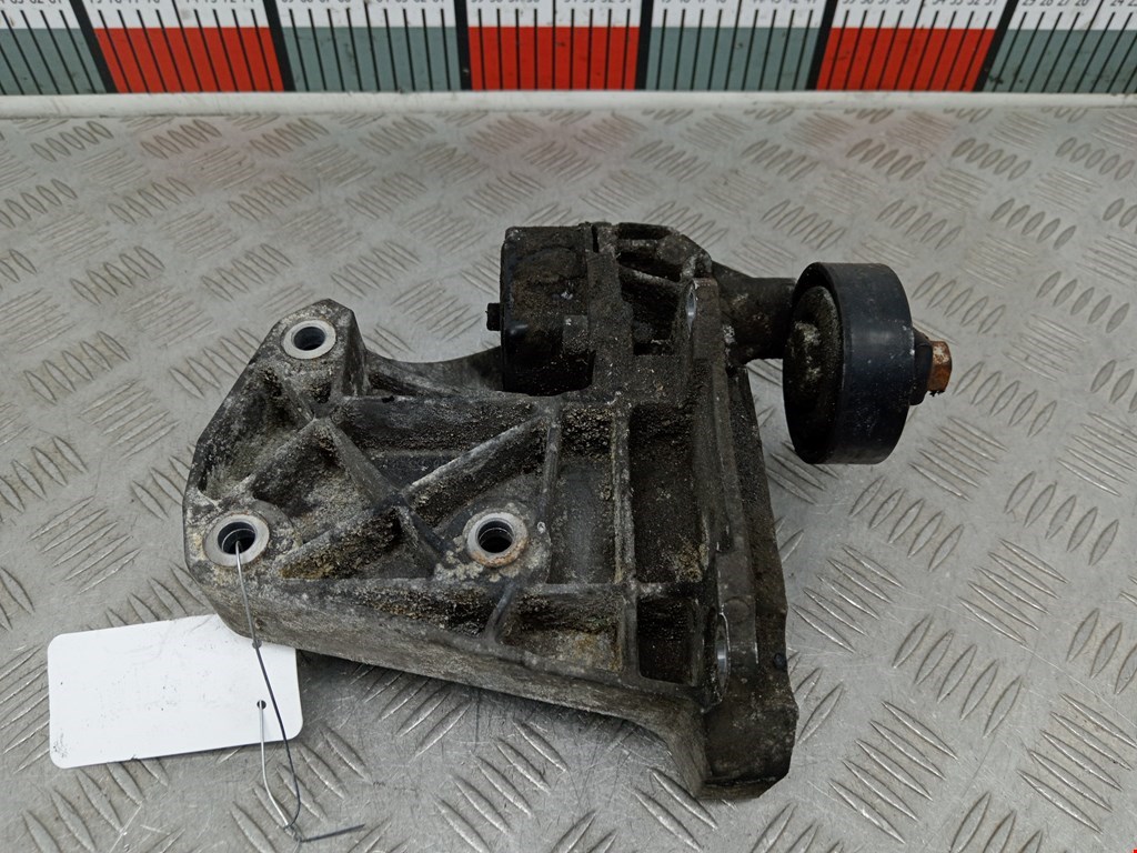 Кронштейн кондиционера BMW 7er 7 серия E65/E66 2001-2008