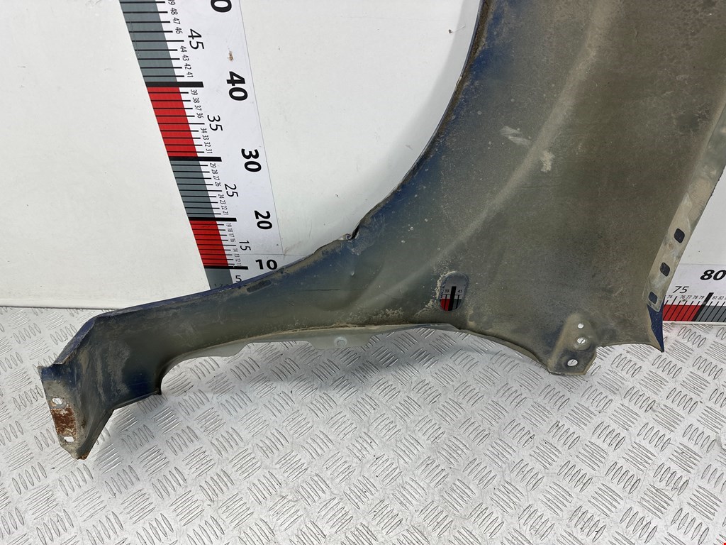 Крыло переднее правое FORD Fiesta 2001-2008