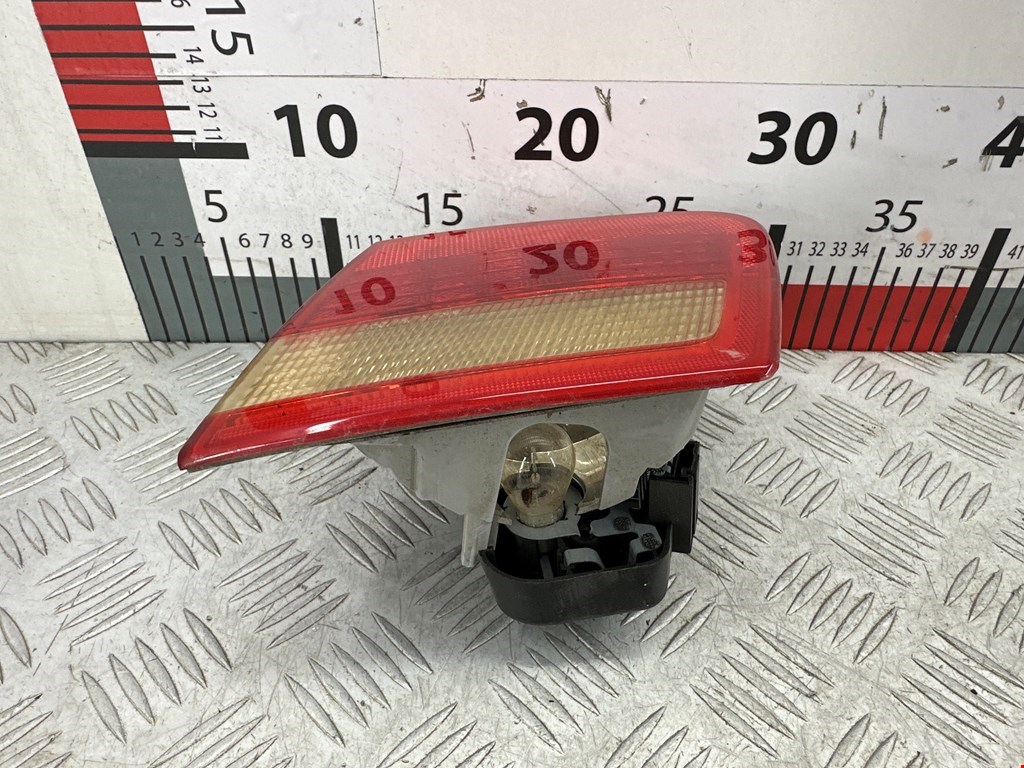 Фонарь задний внутренний правый BMW 3er E46 1998-2006