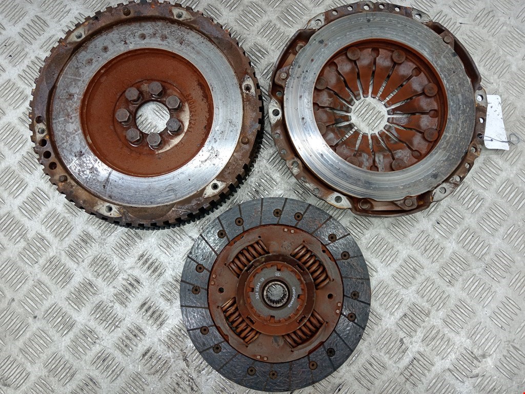 Маховик (демпфер сцепления) RENAULT Trafic II 2001-2014