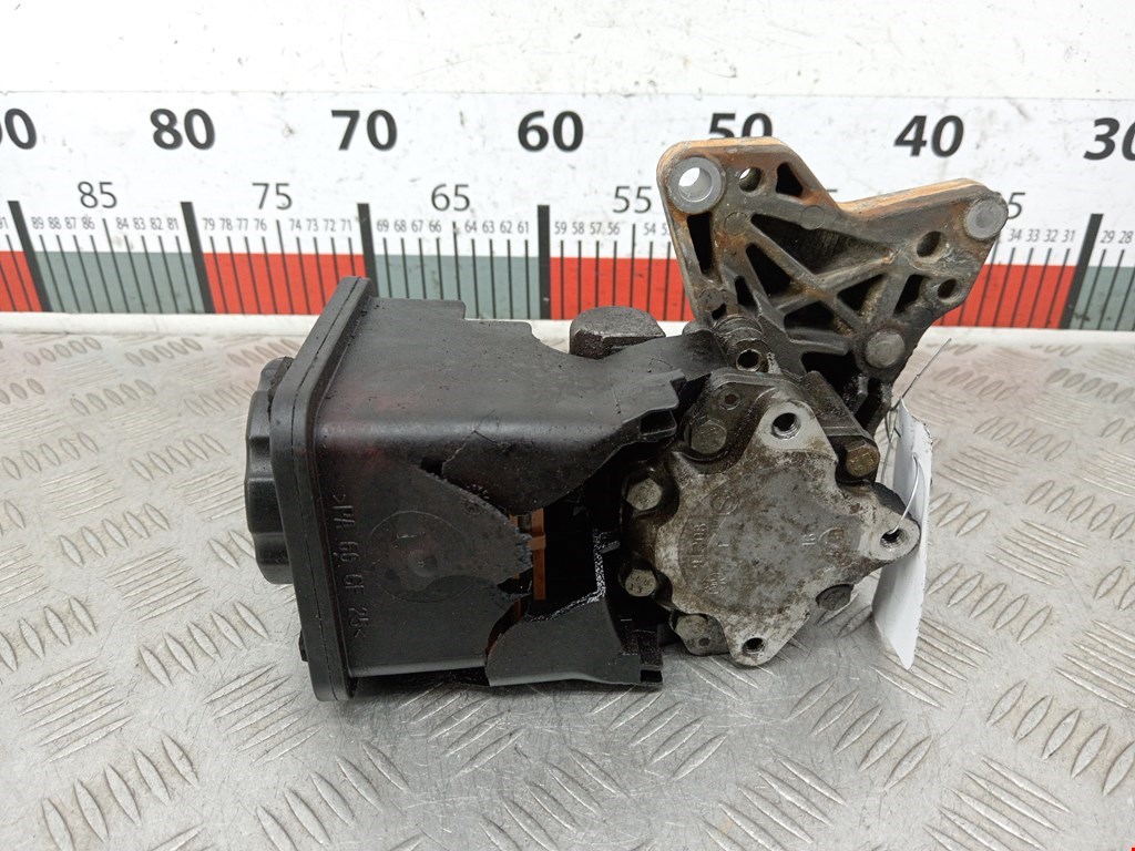 Насос гидроусилителя руля (ГУР) BMW 5-Series (E39) (1995-2004)