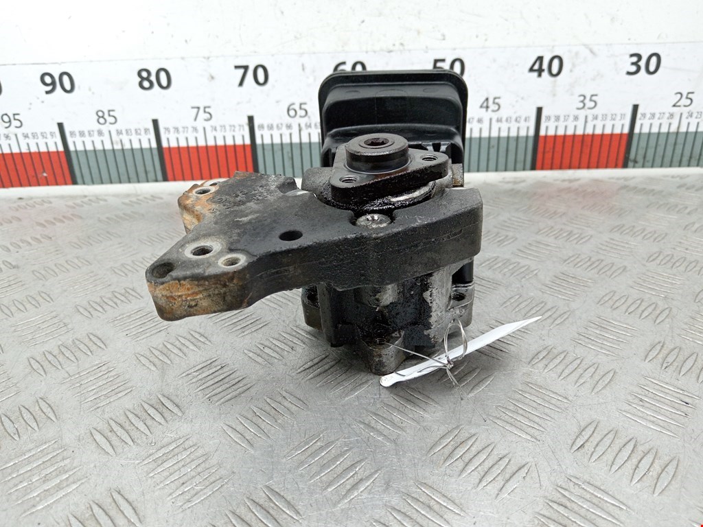 Насос гидроусилителя руля (ГУР) BMW 5er 5 серия E39 1995-2004