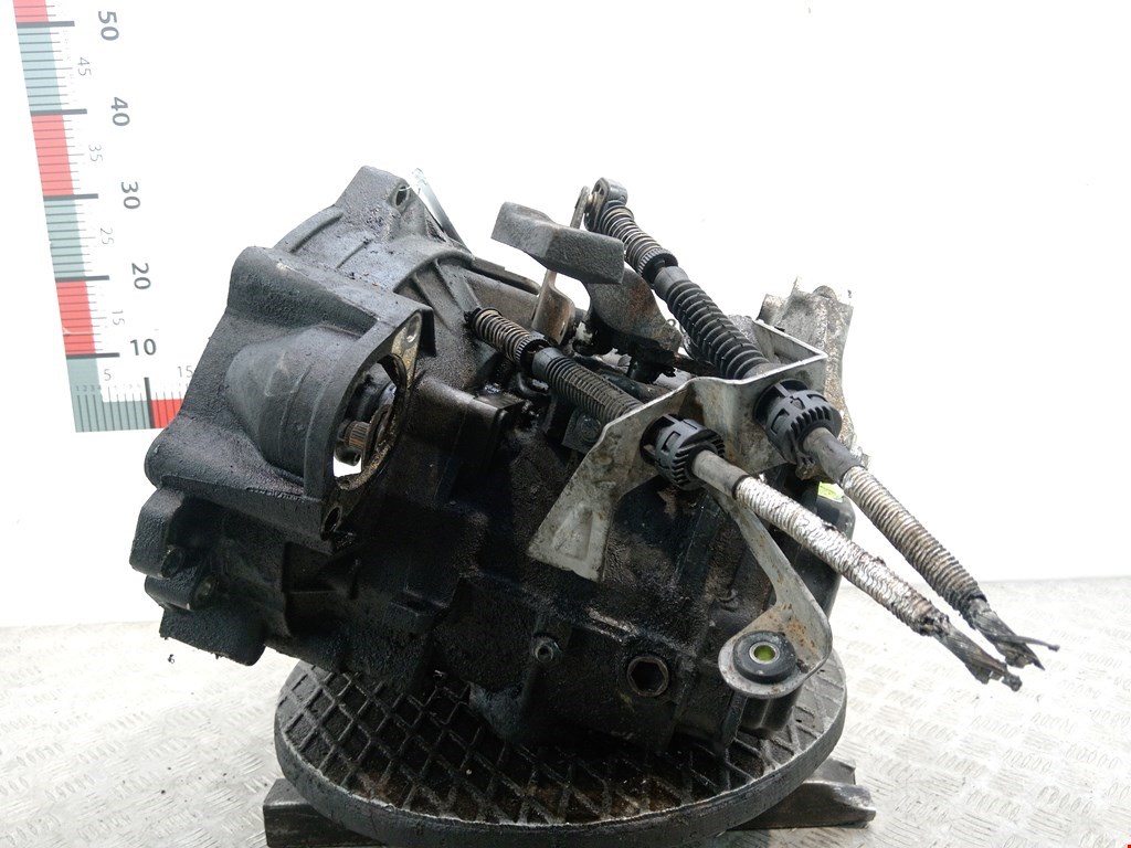 МКПП (Механическая коробка переключения передач) VOLKSWAGEN Caddy III 2004-2015