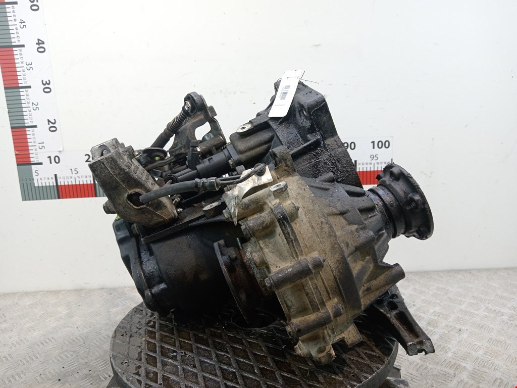 МКПП (Механическая коробка переключения передач) VOLKSWAGEN Caddy III 2004-2015