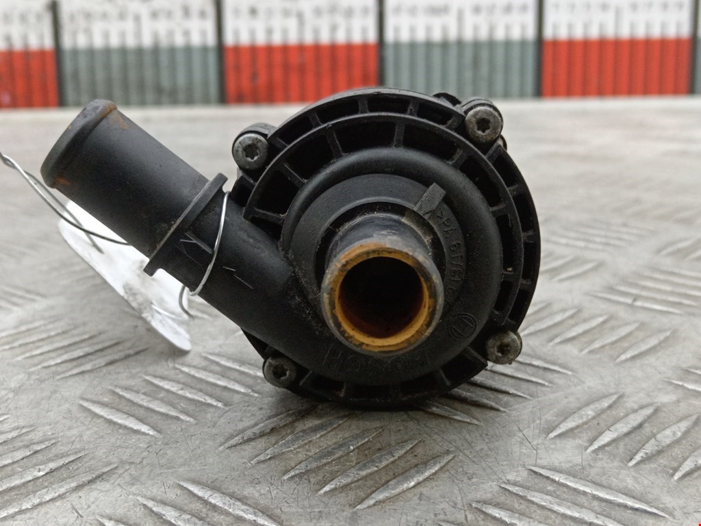 Дополнительная водяная помпа Nissan Primera P12 (2001-2008)