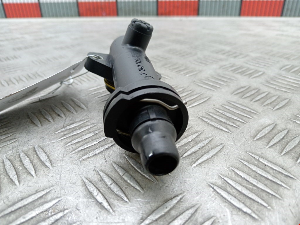 Тройник системы охлаждения BMW 5er 5 серия E39 1995-2004