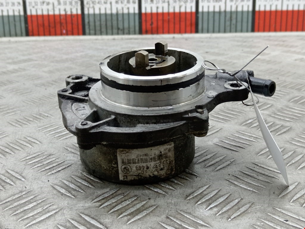 Насос вакуумный BMW 5-Series (E39) (1995-2004)